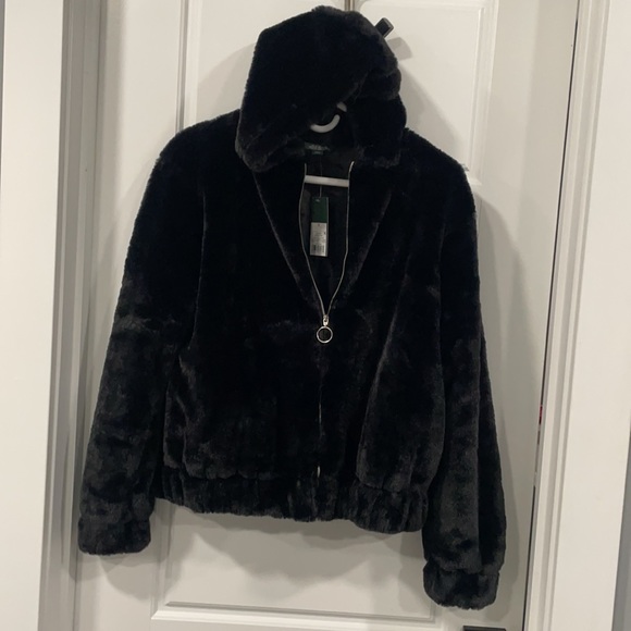 Size small wild fable faux fur jacket - Picture 5 of 5